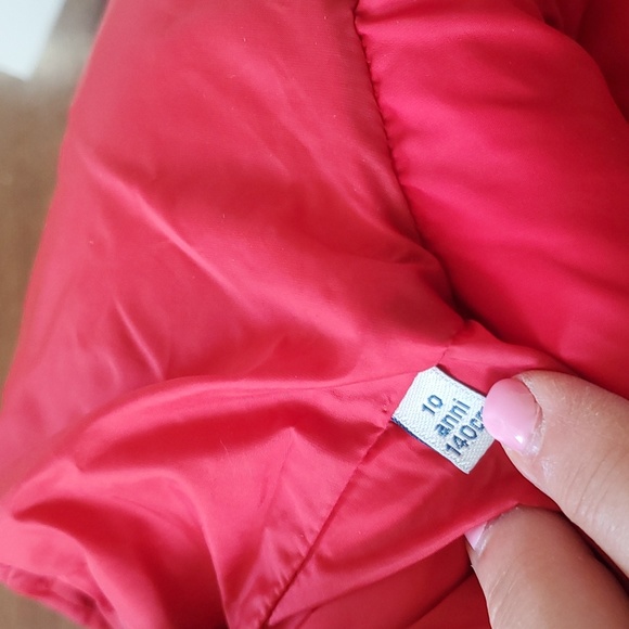 Moncler jacket size 10 with feathers hat around the hat - Picture 11 of 15